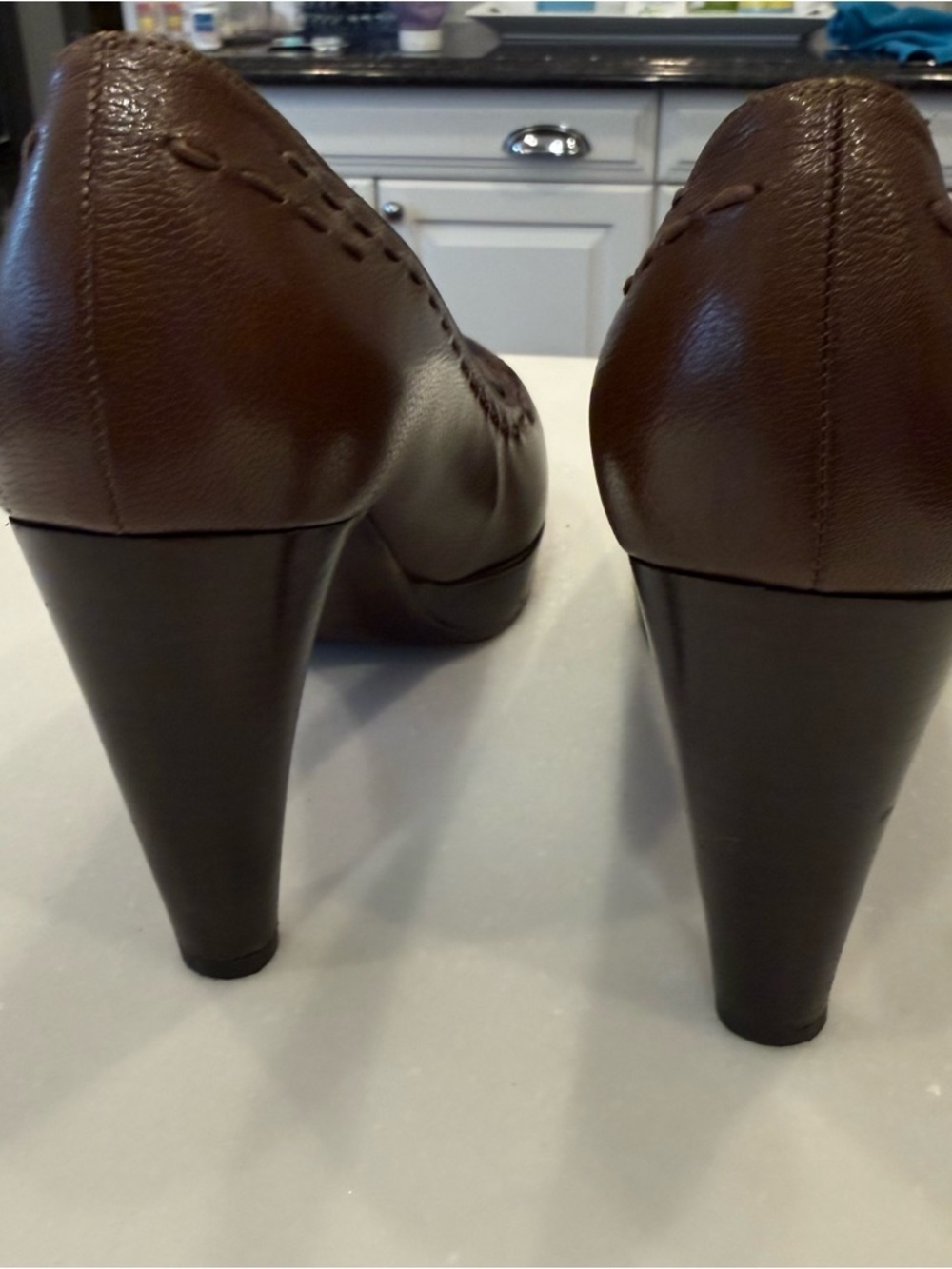 Stuart Weitzman Women's Brown Leather Mary Jane Heels Shoes Sz 8 EUC - Picture 6 of 14